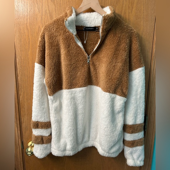NWOT Sherpa sweatshirt white and tan super soft sweatshirt size Medium - Picture 6 of 15